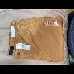 NWT AE Slim Straight 33x32 Chino